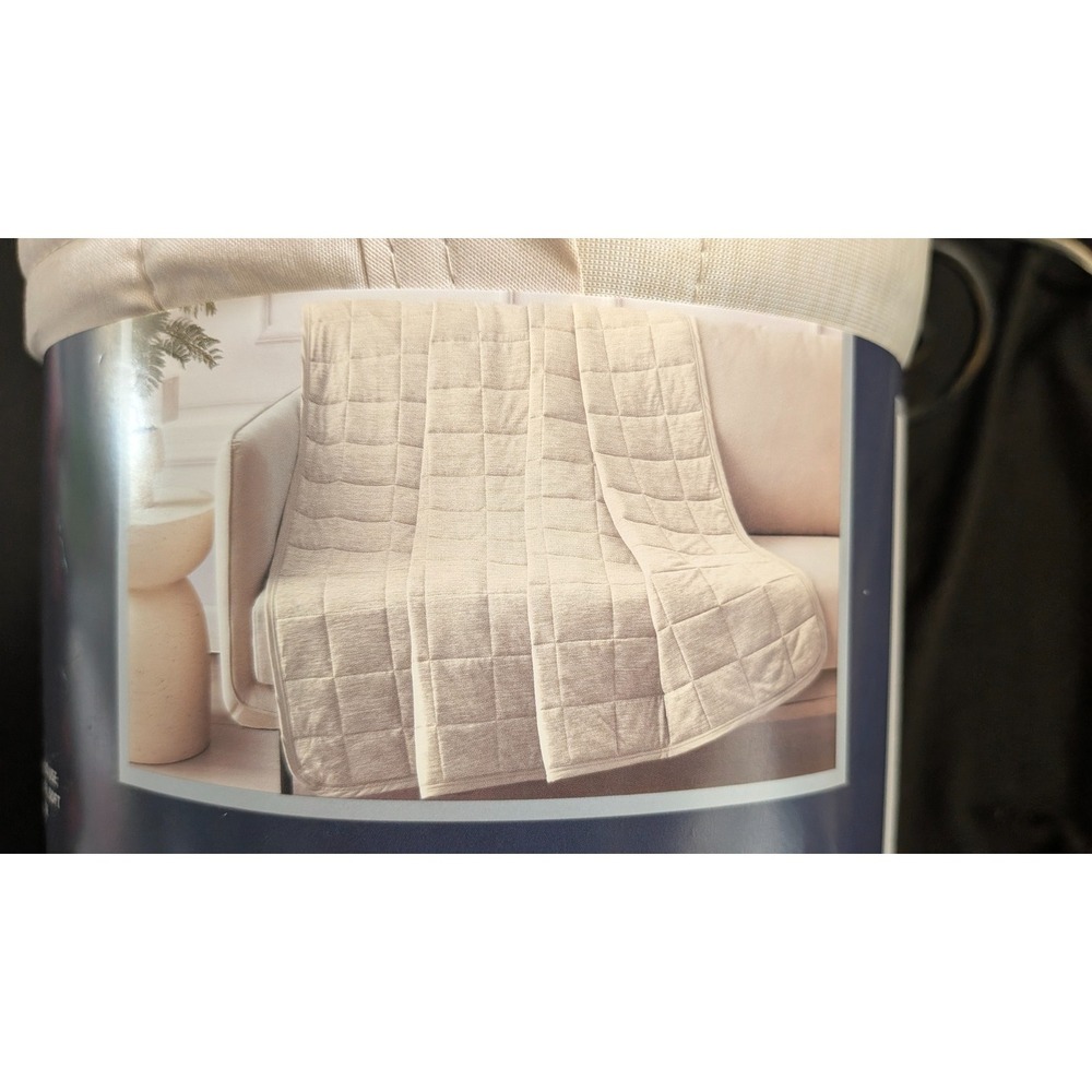 Essential Cooling Throw for All Seasons, Green, 50" x 60"
